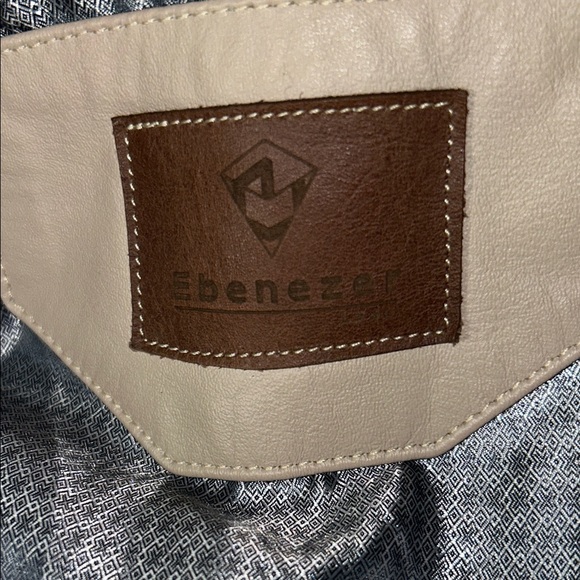 Men's Beige Puffer Jacket - Picture 3 of 5